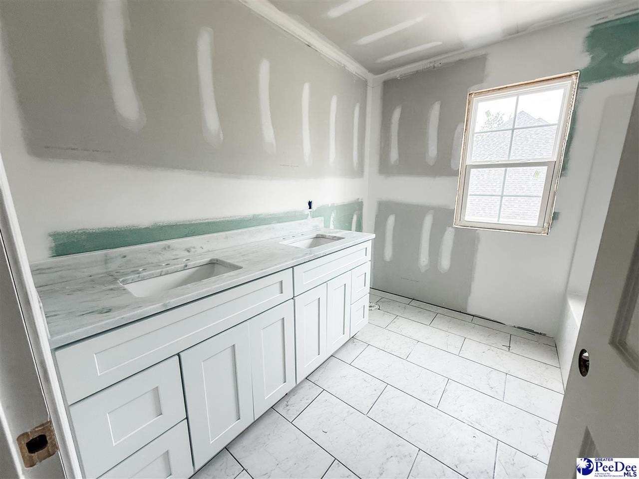 Florence, South Carolina, 29501, United States, 4 Bedrooms Bedrooms, ,3 BathroomsBathrooms,Residential,For Sale,1933092