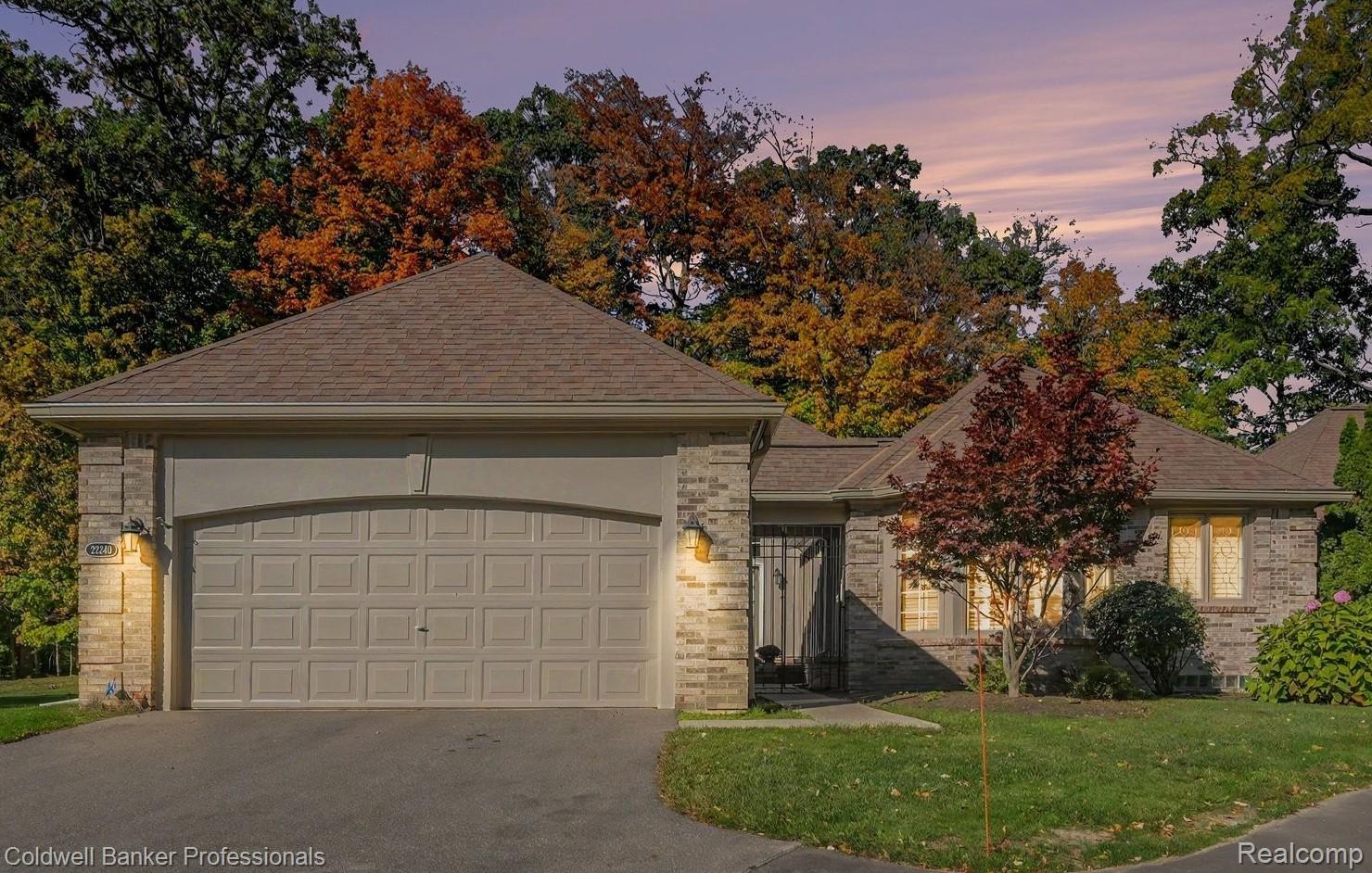 Village Pines Dr, Beverly Hills, MI 48025 #1