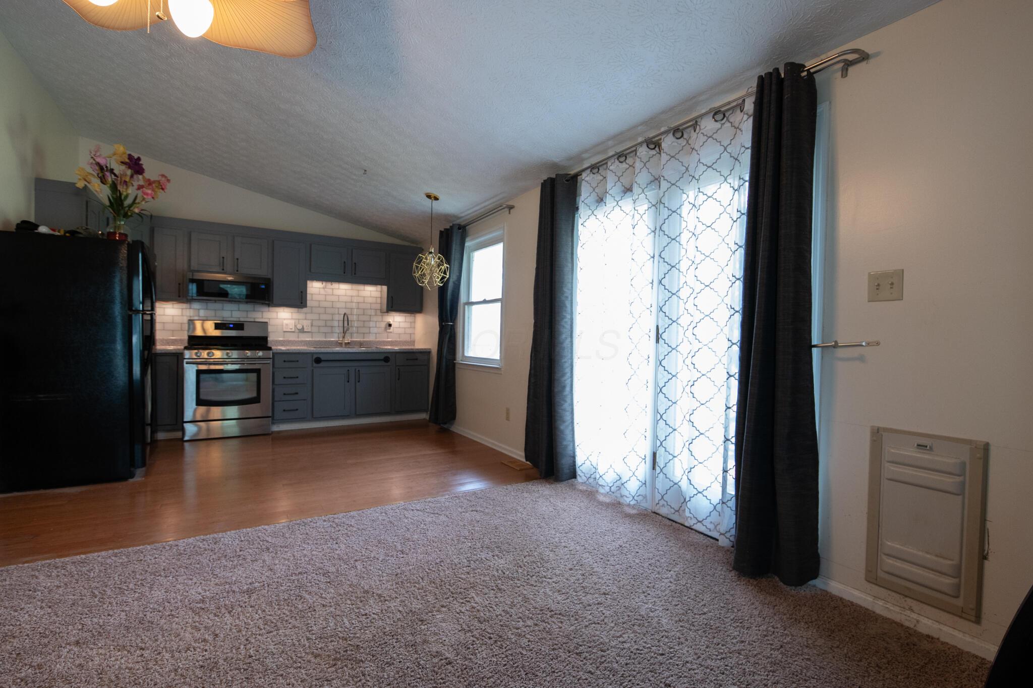 Baltimore, Ohio, 43105, United States, 4 Bedrooms Bedrooms, ,4 BathroomsBathrooms,Residential,For Sale,1901786