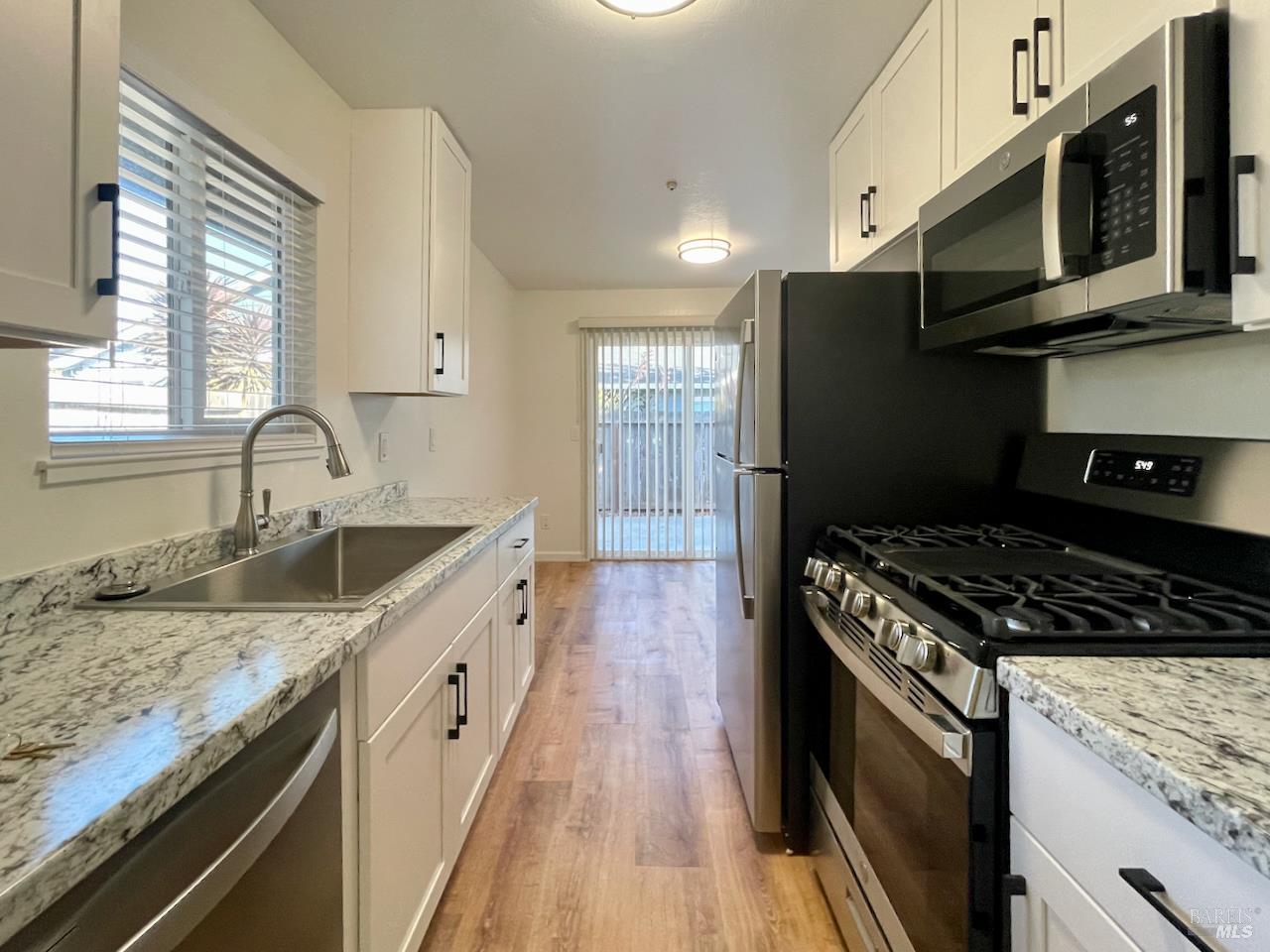 Cotati, California, 94931, United States, ,Residential,For Sale,1908598