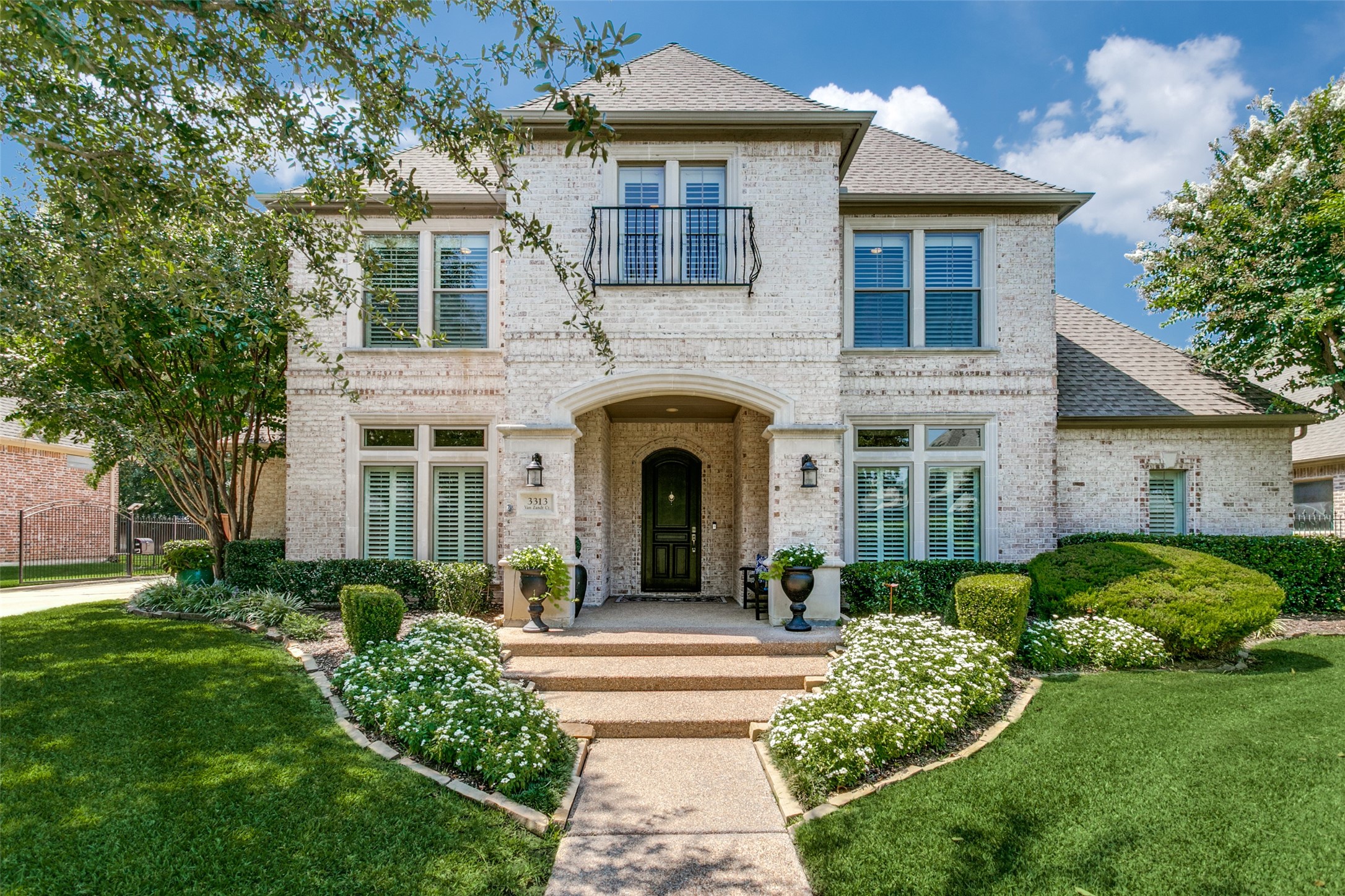 Grapevine, Texas, 76092, United States, 4 Bedrooms Bedrooms, ,3 BathroomsBathrooms,Residential,For Sale,1951115