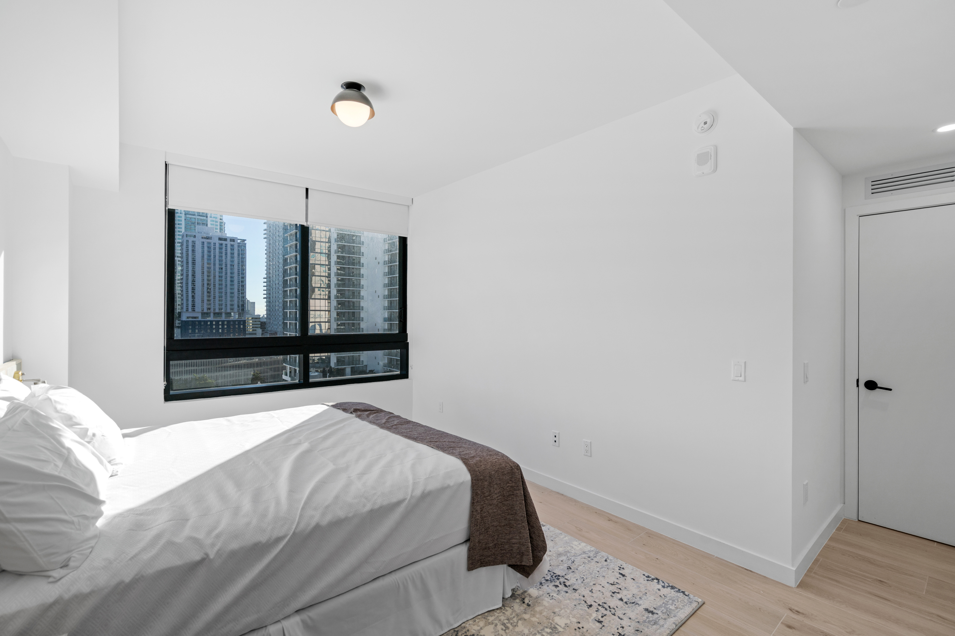  225 N Miami Ave, Miami, FL, 33132 - 物件實景