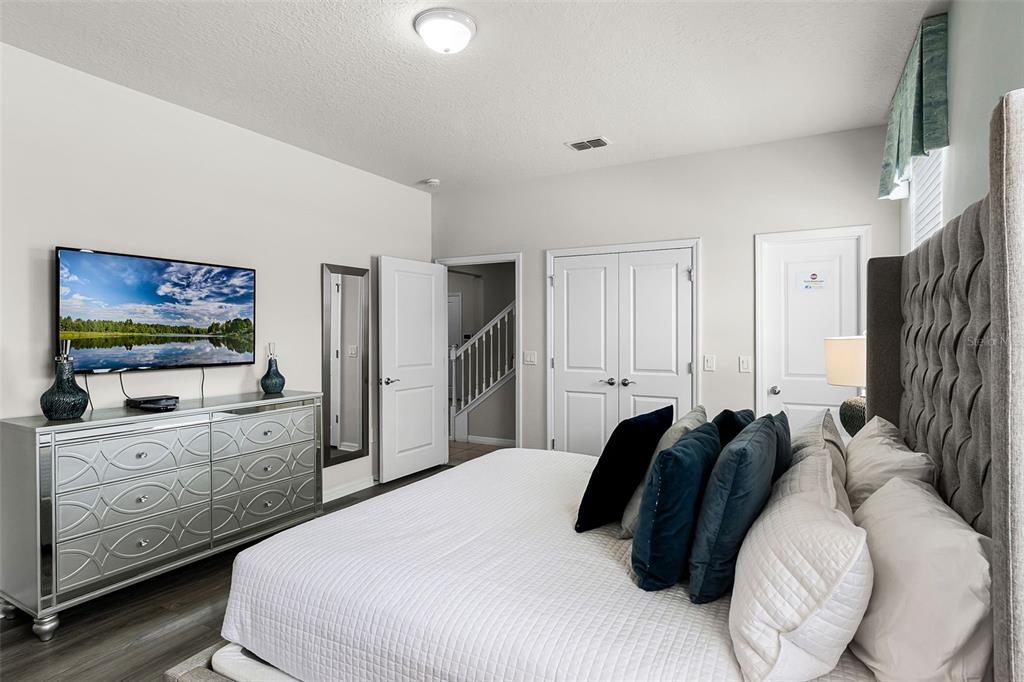 Davenport, Florida, 33897, United States, 10 Bedrooms Bedrooms, ,8 BathroomsBathrooms,Residential,For Sale,1897679