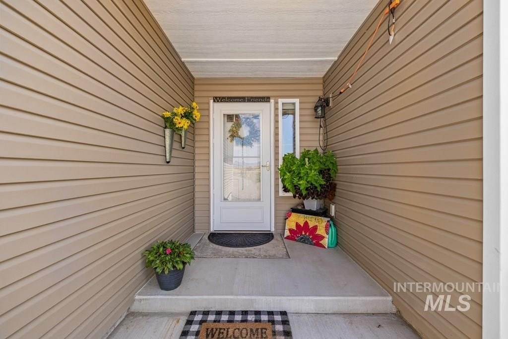 Council, Idaho, 83612, United States, 3 Bedrooms Bedrooms, ,2 BathroomsBathrooms,Residential,For Sale,1928022