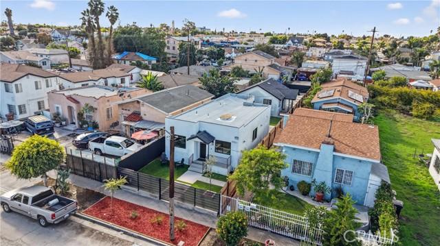 Los Angeles, California, 90044, United States, ,Residential,For Sale,1997733