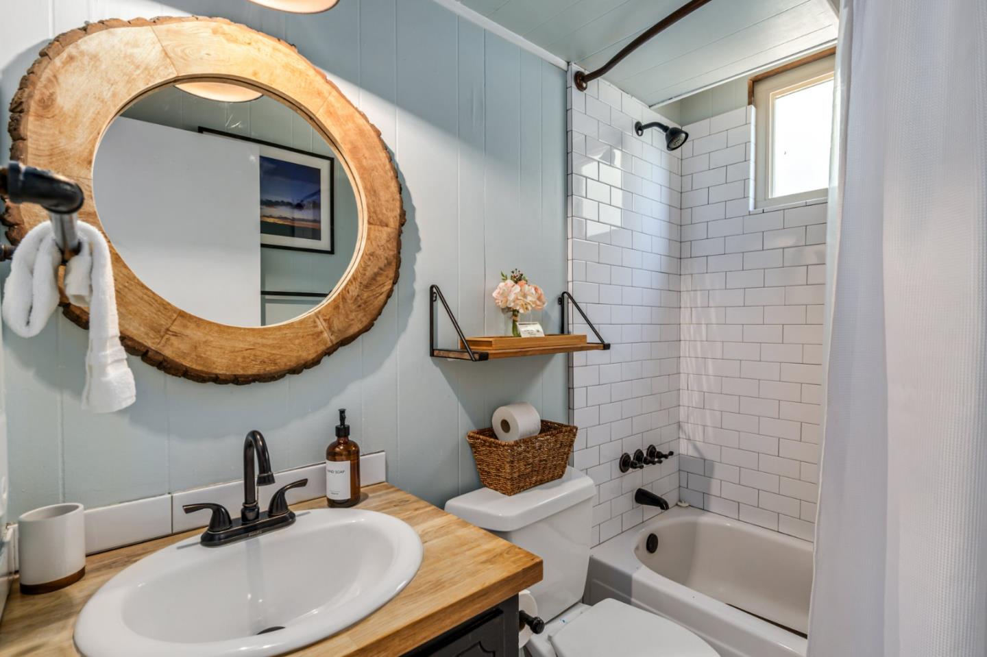 Groveland, California, 95321, United States, 2 Bedrooms Bedrooms, ,3 BathroomsBathrooms,Residential,For Sale,1962373