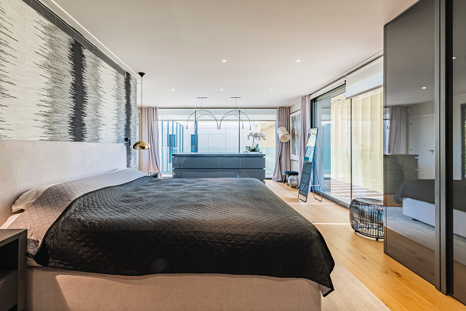  Luxury contemporary villa with pool, garden, and top energy efficiency - 物件實景