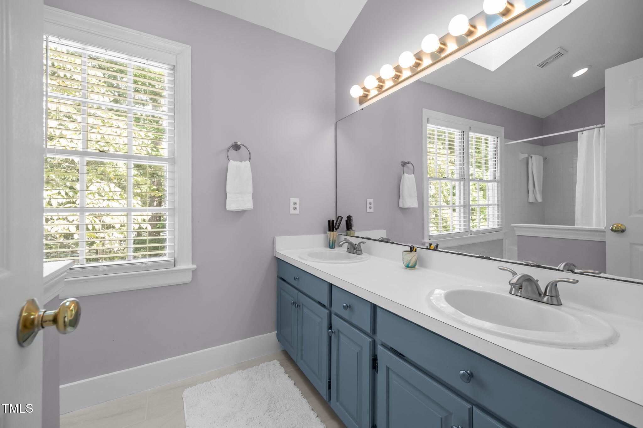 Raleigh, North Carolina, 27615, United States, 3 Bedrooms Bedrooms, ,3 BathroomsBathrooms,Residential,For Sale,1939765