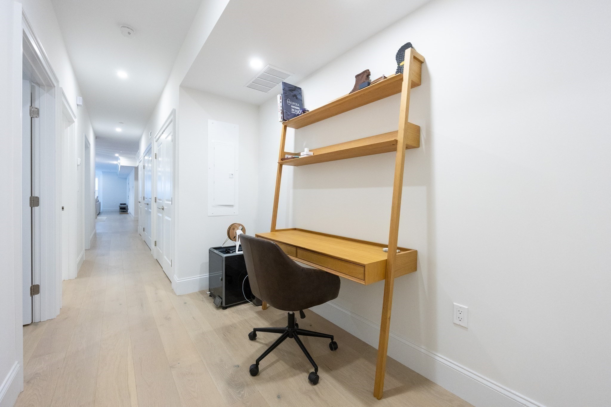 Boston, Massachusetts, 02134, United States, 3 Bedrooms Bedrooms, ,2 BathroomsBathrooms,Residential,For Sale,2034966