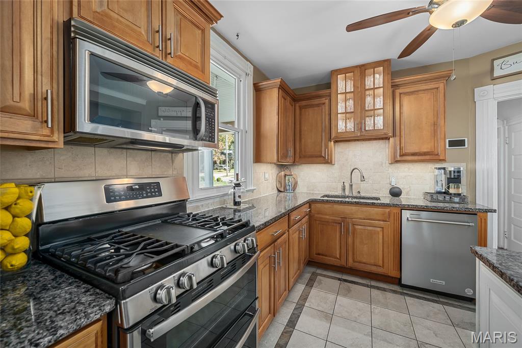 Kirkwood, Missouri, 63122, United States, 4 Bedrooms Bedrooms, ,4 BathroomsBathrooms,Residential,For Sale,1986224