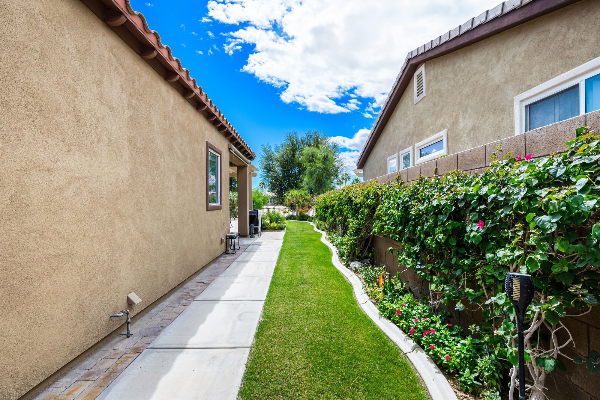  Sunshine, Fairways, Pool, and Mountain Views - 物件實景