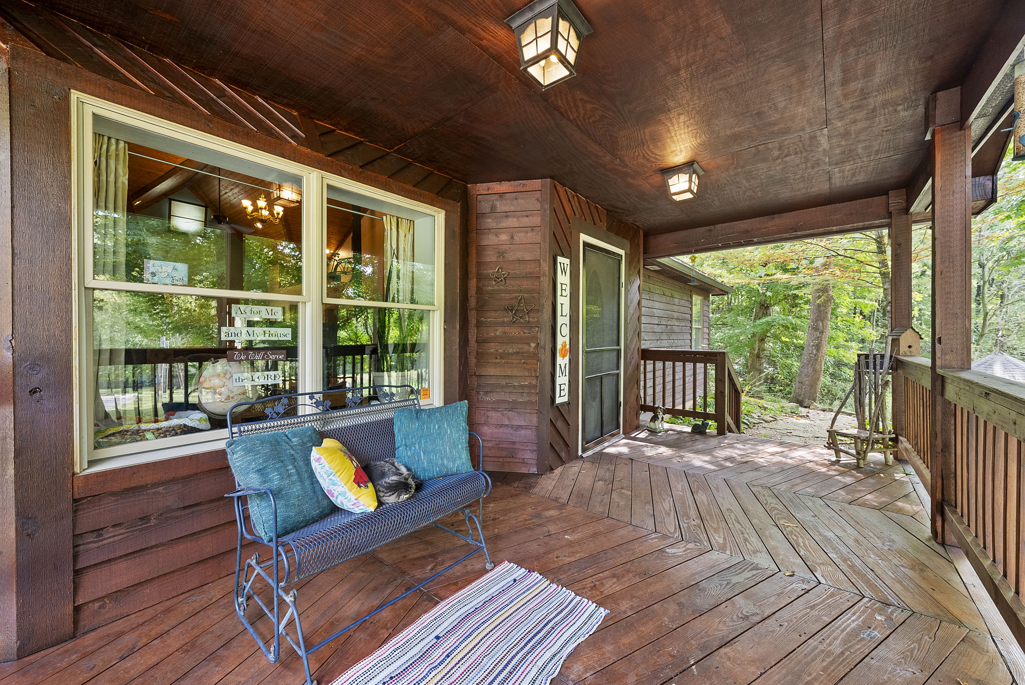 Bloomfield, Indiana, 47424, United States, 3 Bedrooms Bedrooms, ,2 BathroomsBathrooms,Residential,For Sale,1976098