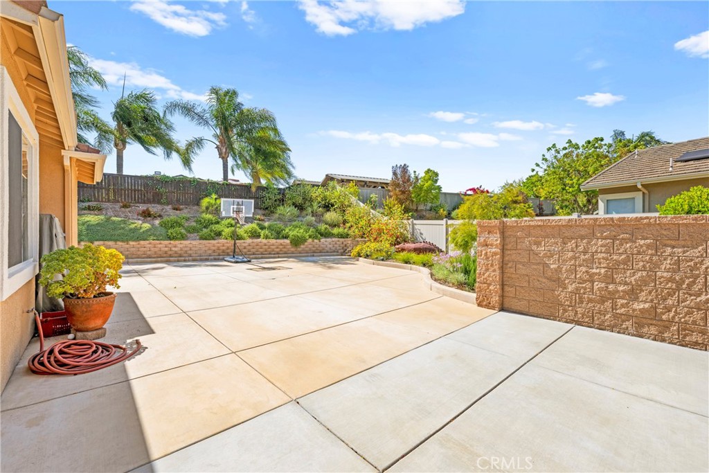 Murrieta, California, 92562, United States, 5 Bedrooms Bedrooms, ,3 BathroomsBathrooms,Residential,For Sale,1837849