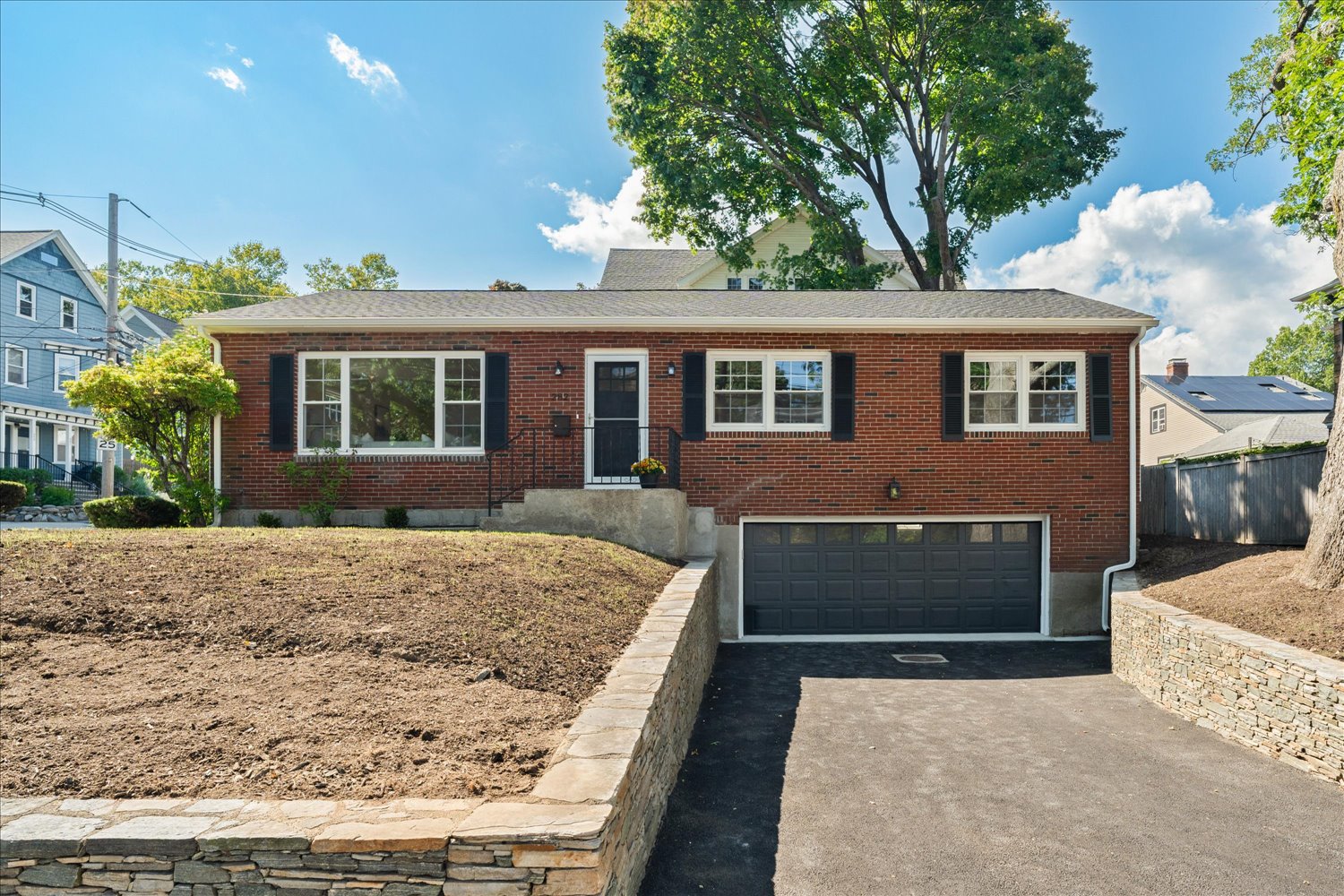 Providence, Rhode Island, 02906, United States, 2 Bedrooms Bedrooms, ,2 BathroomsBathrooms,Residential,For Sale,1943383