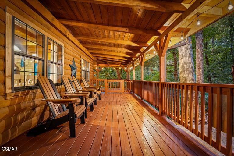 Sevierville, Tennessee, 37876, United States, 2 Bedrooms Bedrooms, ,4 BathroomsBathrooms,Residential,For Sale,2019046