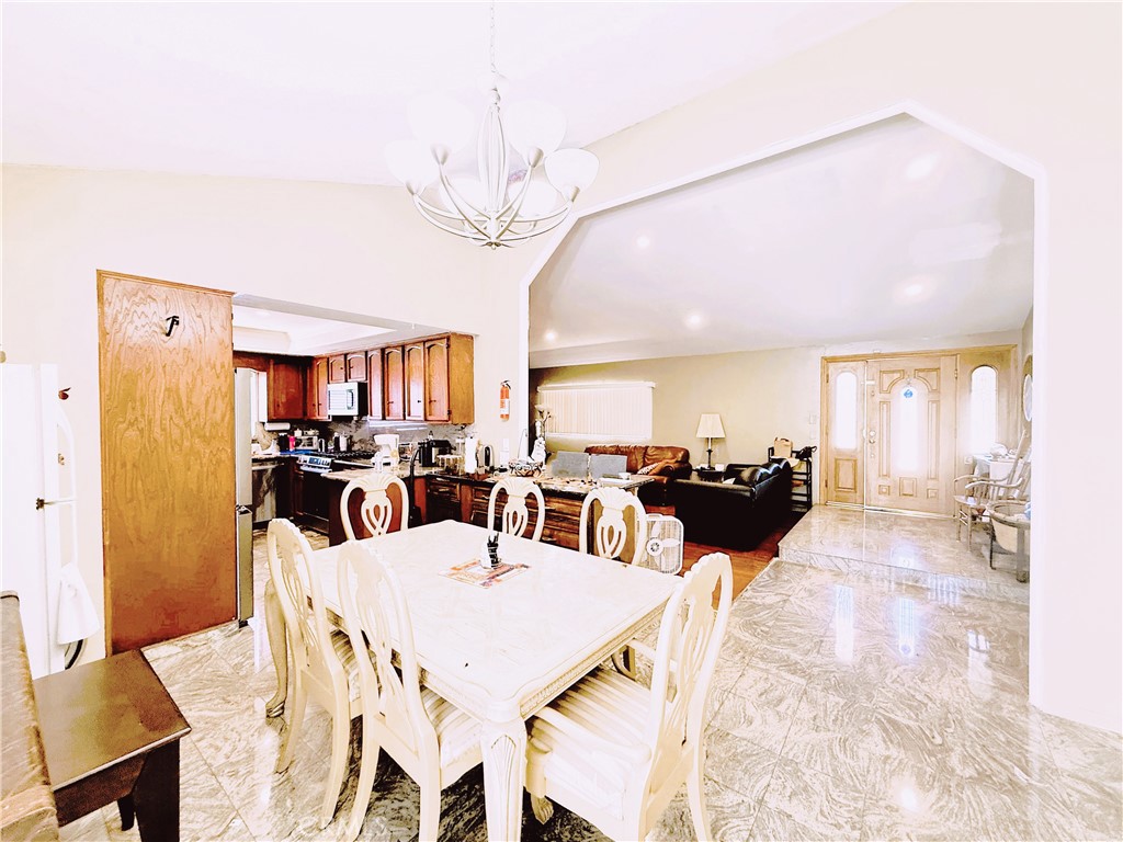 La Verne, California, 91750, United States, 7 Bedrooms Bedrooms, ,4 BathroomsBathrooms,Residential,For Sale,1979941