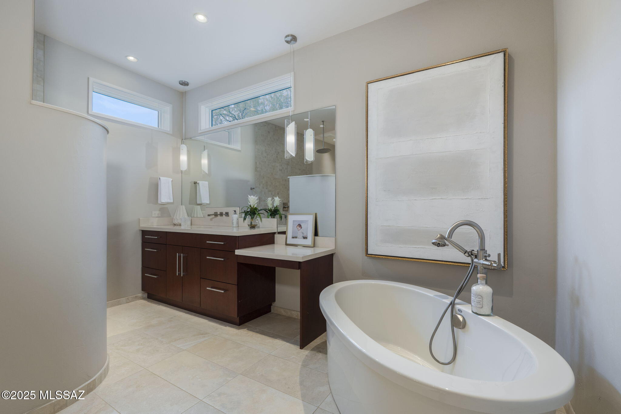 Tucson, Arizona, 85718, United States, 4 Bedrooms Bedrooms, ,4 BathroomsBathrooms,Residential,For Sale,1837380