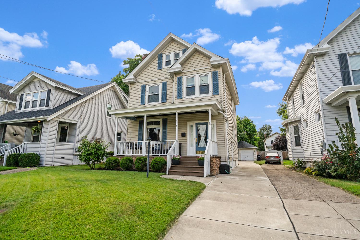 Cincinnati, Ohio, 45209, United States, 4 Bedrooms Bedrooms, ,2 BathroomsBathrooms,Residential,For Sale,1926472