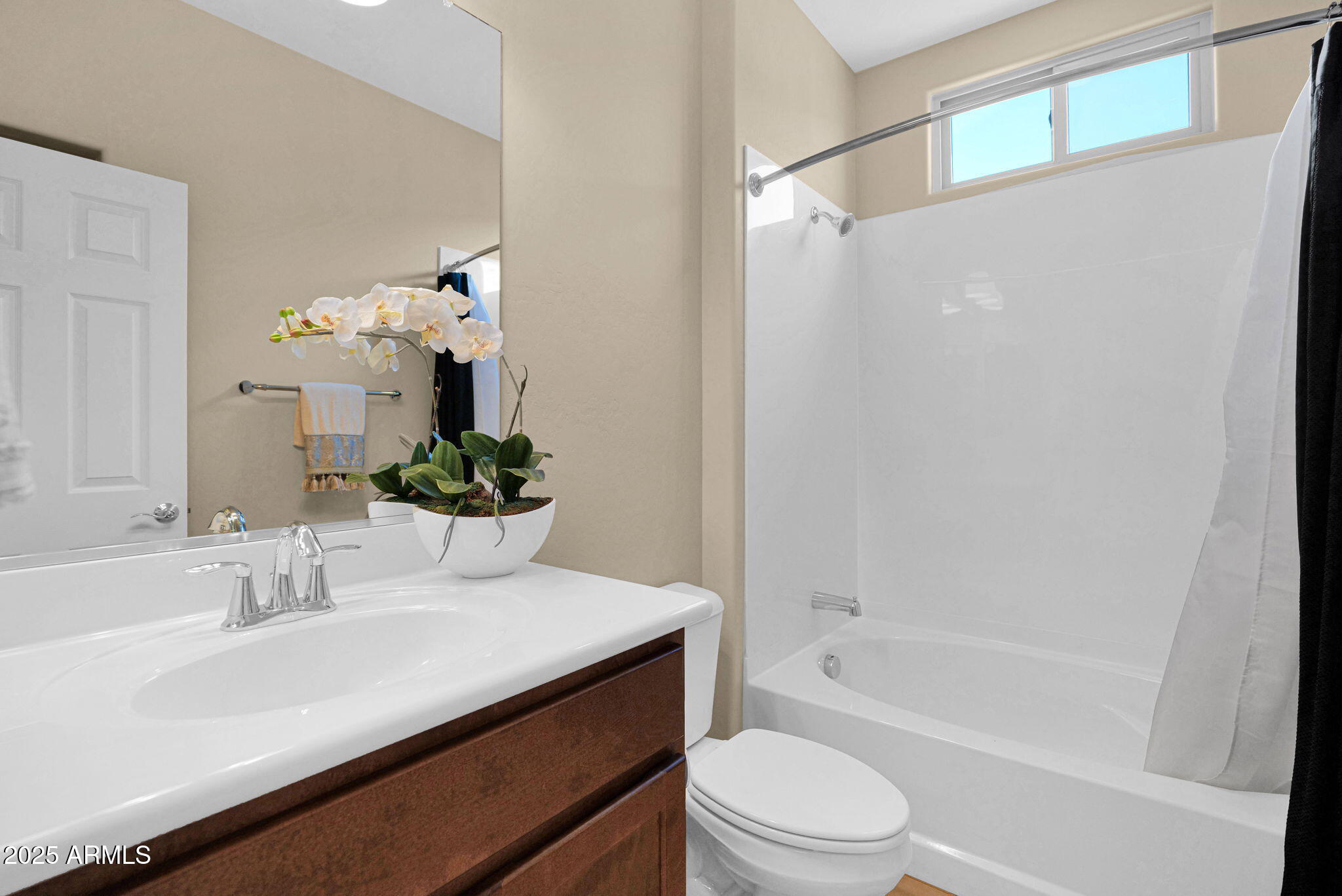 Queen Creek, Arizona, 85140, United States, 2 Bedrooms Bedrooms, ,2 BathroomsBathrooms,Residential,For Sale,2002947