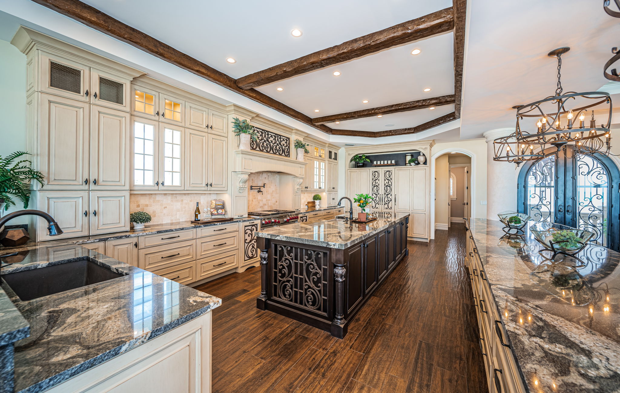 Redington Shores, Florida, 33708, United States, 5 Bedrooms Bedrooms, ,6 BathroomsBathrooms,Residential,For Sale,1921894