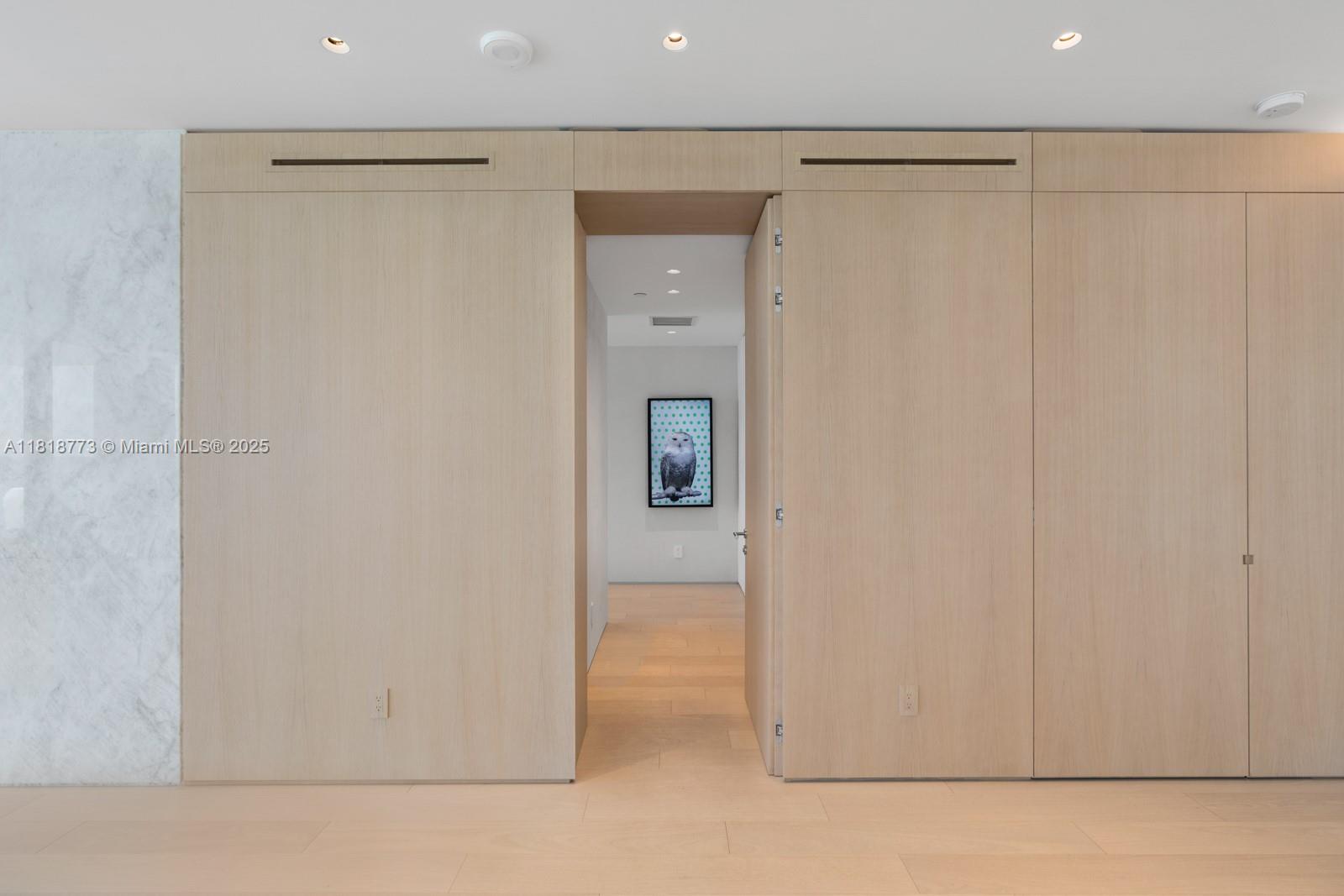 Bal Harbour, Florida, 33154, United States, 4 Bedrooms Bedrooms, ,4 BathroomsBathrooms,Residential,For Sale,1891515