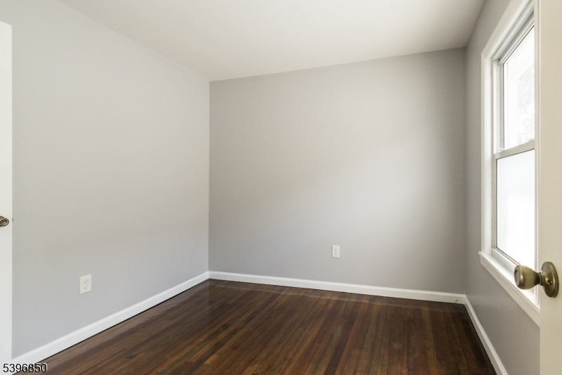 Linden City, New Jersey, 07036, United States, 3 Bedrooms Bedrooms, ,2 BathroomsBathrooms,Residential,For Sale,1991608