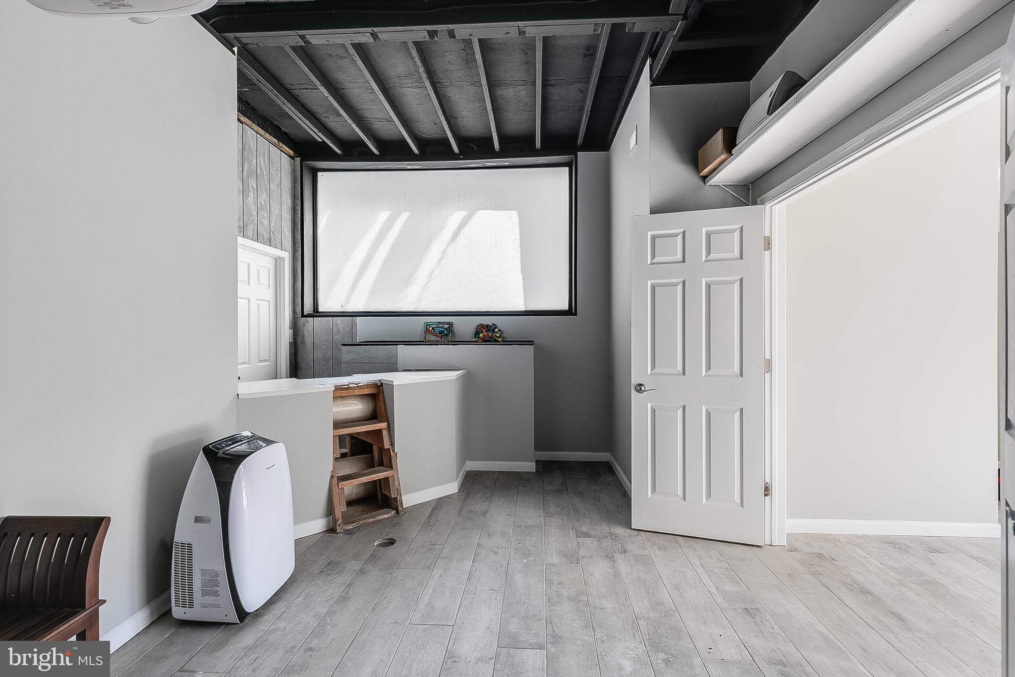 Aldie, Virginia, 20105, United States, 5 Bedrooms Bedrooms, ,7 BathroomsBathrooms,Residential,For Sale,1980828