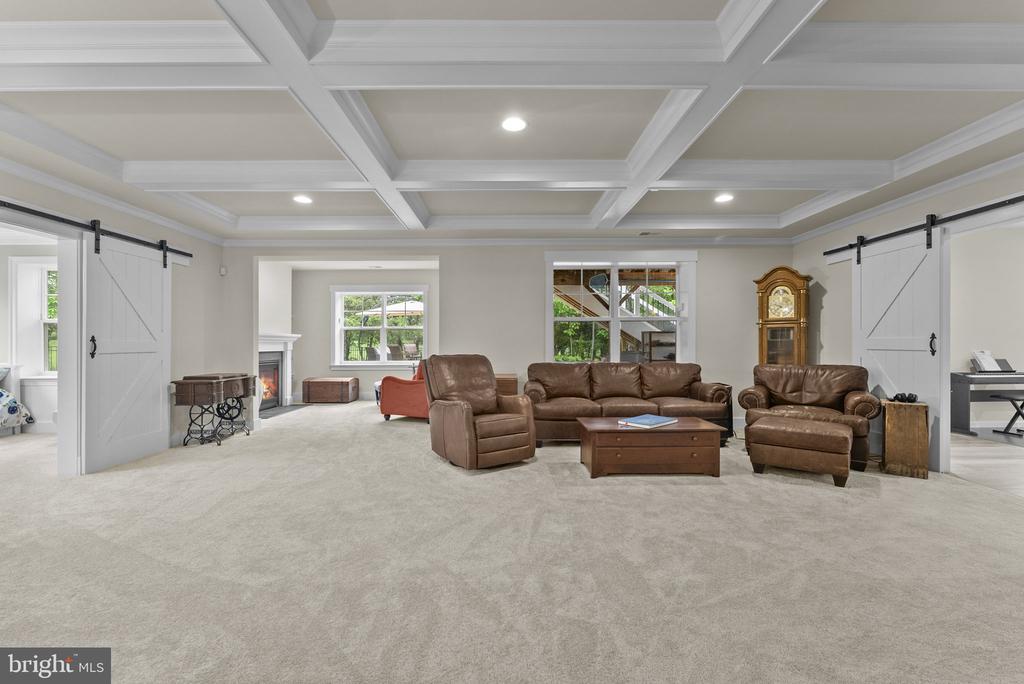 Warrenton, Virginia, 20187, United States, 4 Bedrooms Bedrooms, ,4 BathroomsBathrooms,Residential,For Sale,2048905