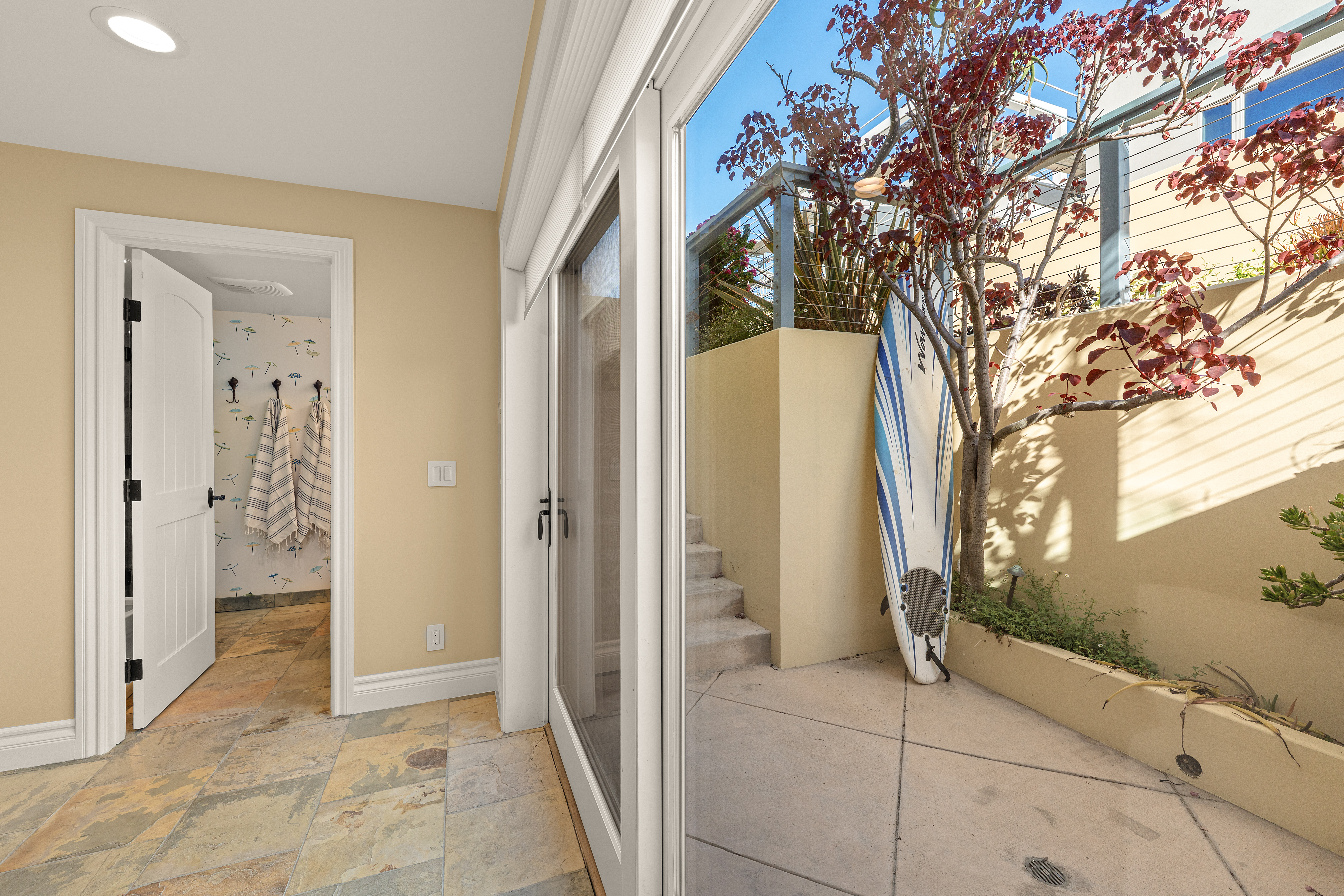  1096 Belfast Lane, Ventura, CA 93001 - 物件實景