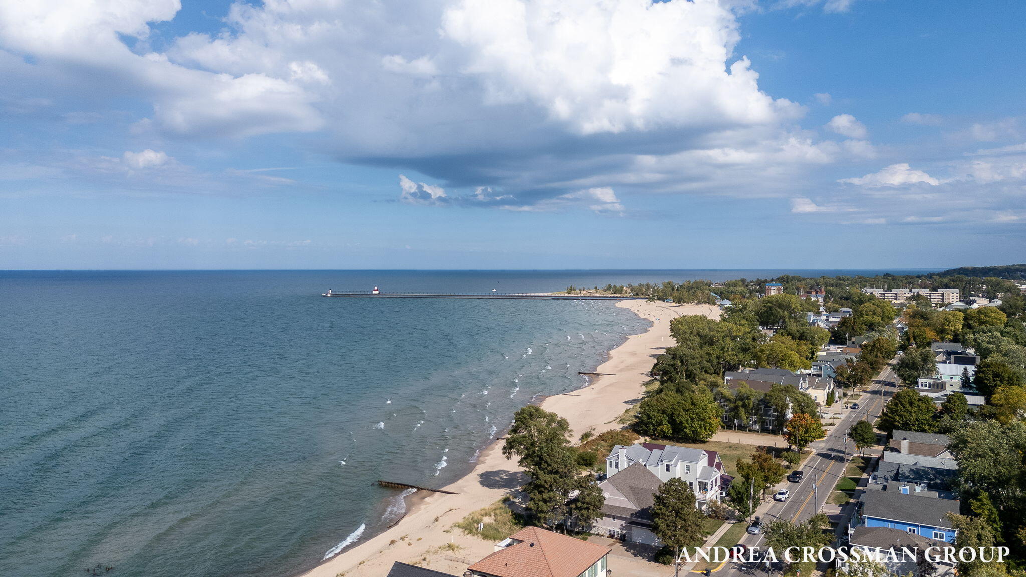 St. Joseph, Michigan, 49085, United States, 4 Bedrooms Bedrooms, ,4 BathroomsBathrooms,Residential,For Sale,1960959