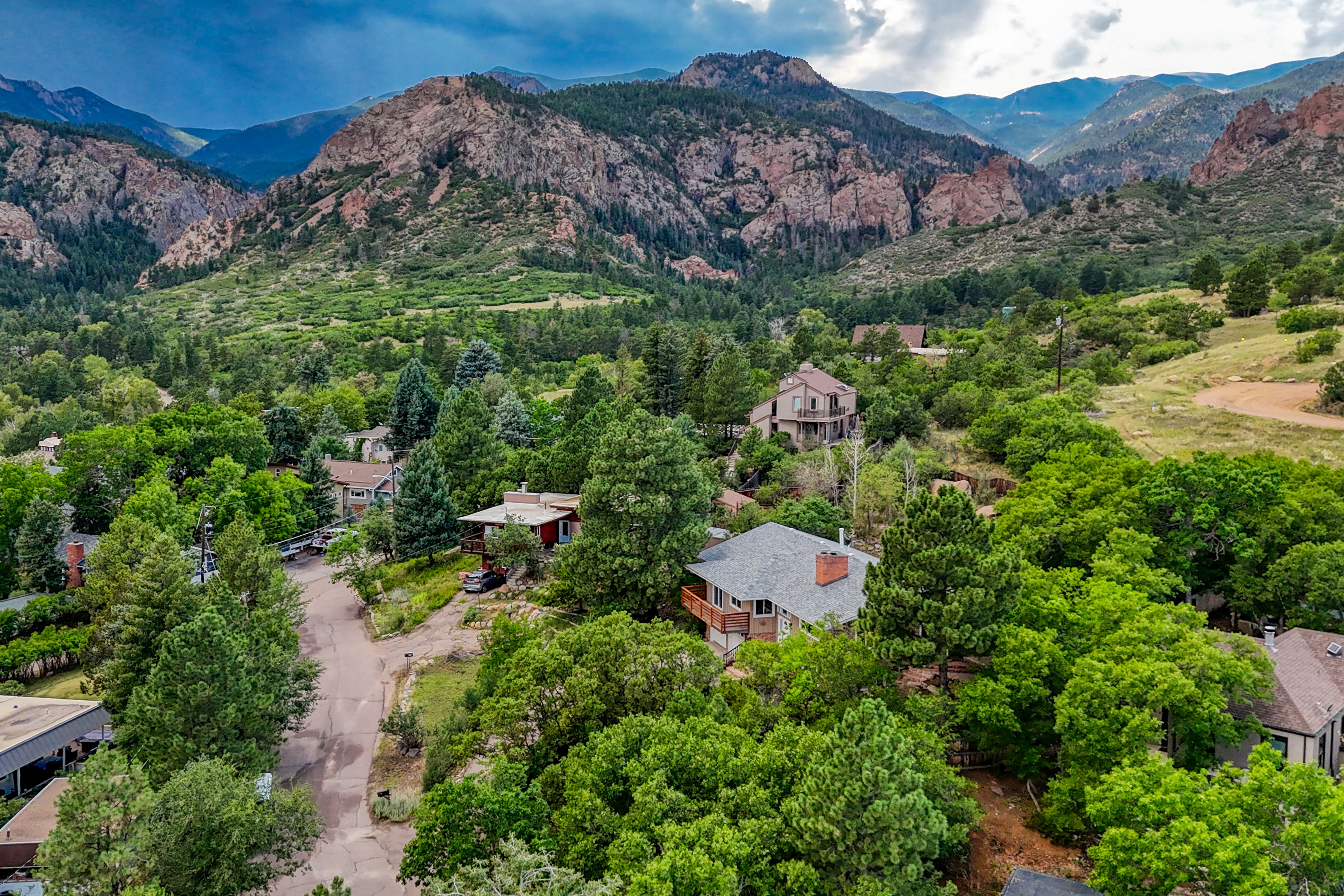  Cheyenne Canyon Retreat with Private Trail Access - 物件實景