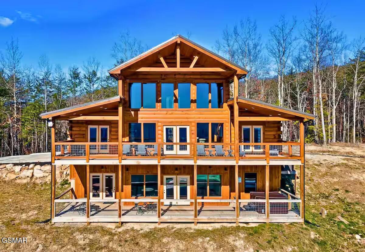 Sevierville, Tennessee, 37876, United States, 3 Bedrooms Bedrooms, ,5 BathroomsBathrooms,Residential,For Sale,1976900