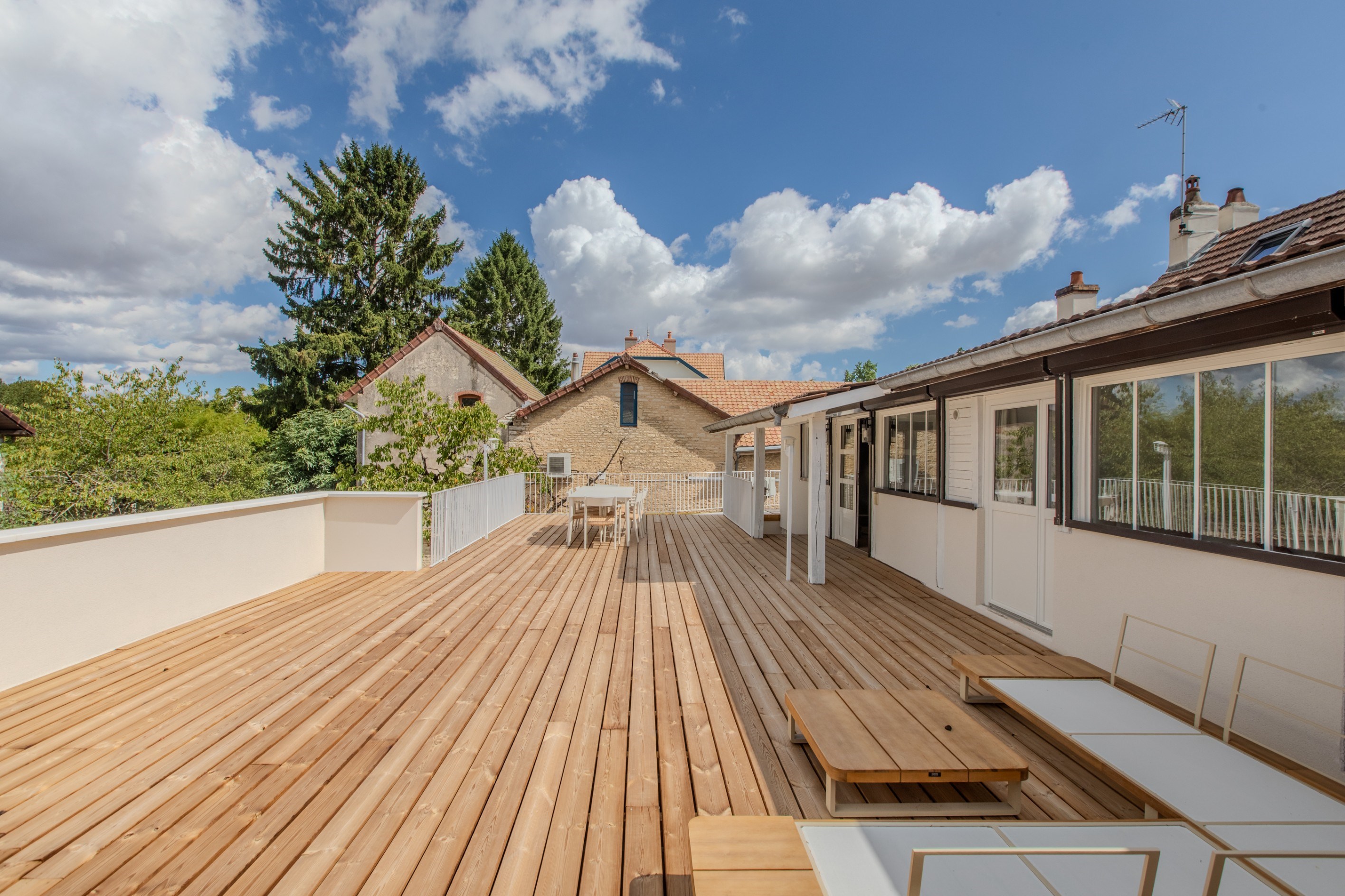  A prestigious apartment with an exceptional terrace in the heart of Beaune - 物件實景
