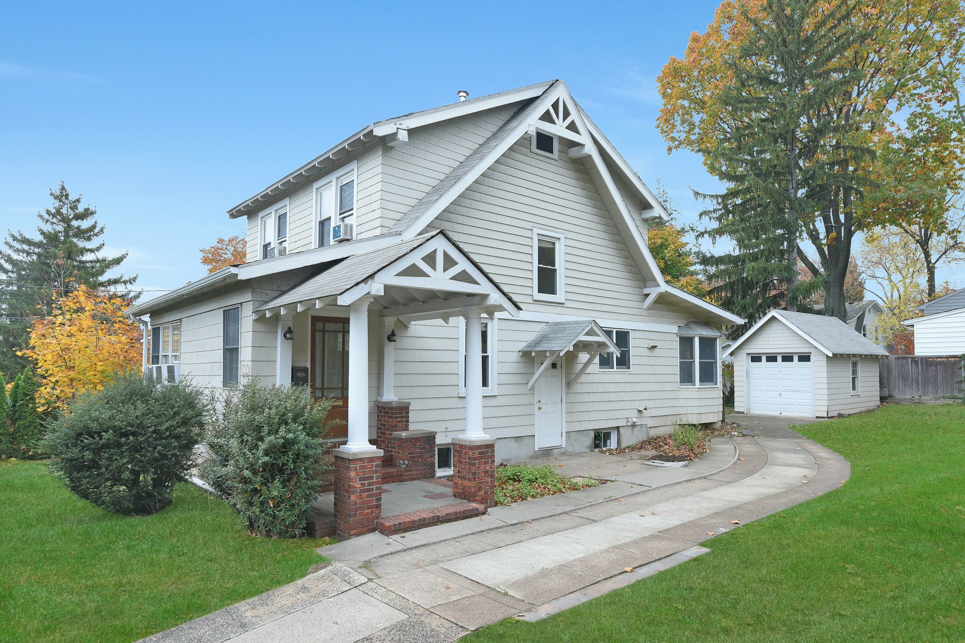 195 Hillside Avenue, Leonia, NJ 07605 