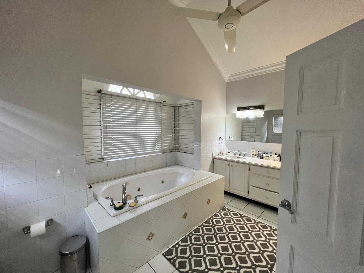 Kingston & St. Andrew, JM, 4 Bedrooms Bedrooms, ,4 BathroomsBathrooms,Residential,For Sale,1838050
