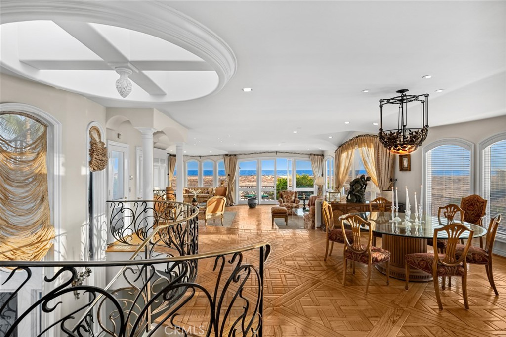 Newport Beach, California, 92661, United States, 4 Bedrooms Bedrooms, ,5 BathroomsBathrooms,Residential,For Sale,1875430