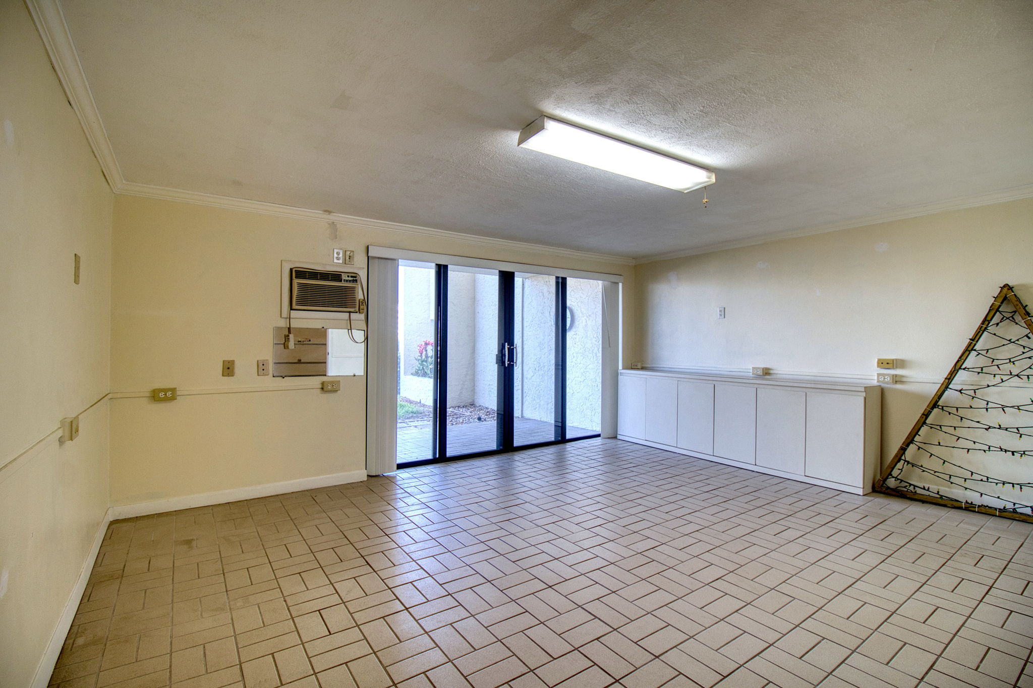 Tierra Verde, Florida, 33715, United States, 2 Bedrooms Bedrooms, ,3 BathroomsBathrooms,Residential,For Sale,1984035