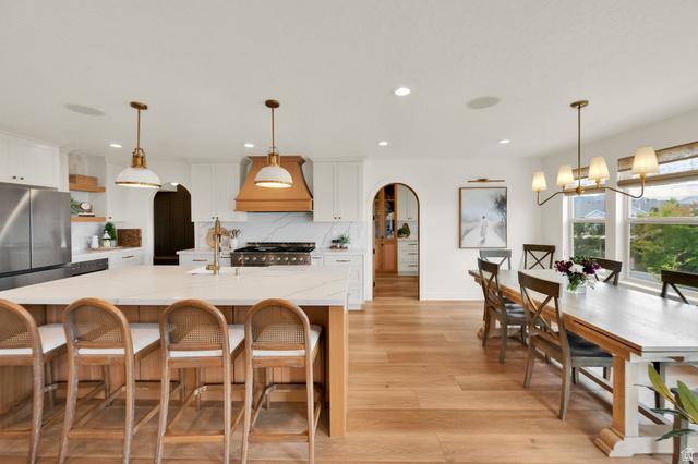 Herriman, Utah, 84096, United States, 5 Bedrooms Bedrooms, ,5 BathroomsBathrooms,Residential,For Sale,2049420