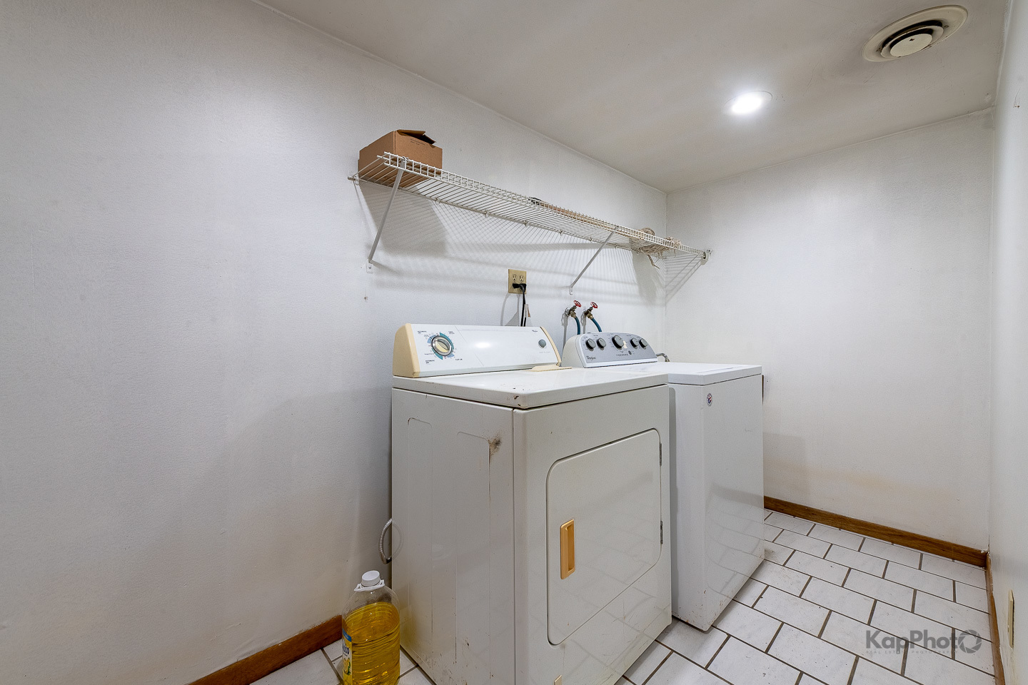 Chicago, Illinois, 60608, United States, 3 Bedrooms Bedrooms, ,5 BathroomsBathrooms,Residential,For Sale,1986120