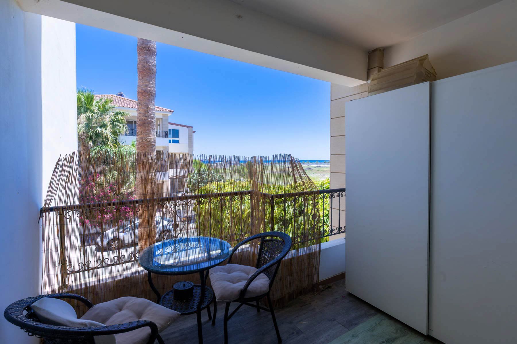  Two Bedroom Apartment Steps from the Sea in Livadia - 物件實景