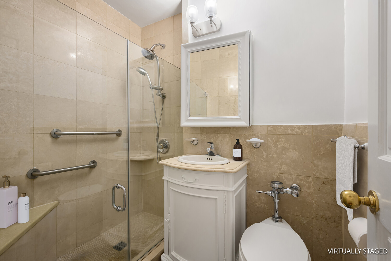 New York City, New York, 10016, United States, 1 Bedroom Bedrooms, ,1 BathroomBathrooms,Residential,For Sale,1989046