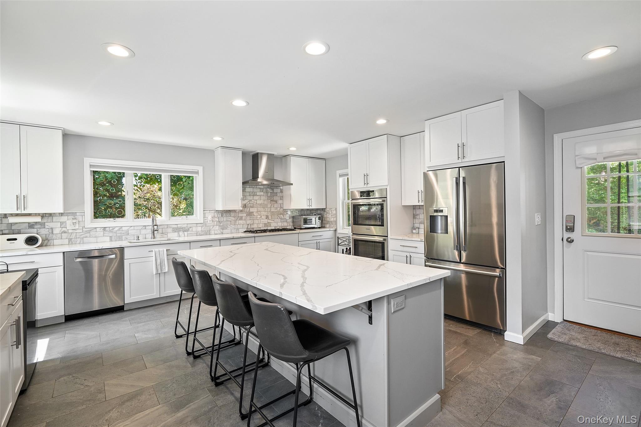 White Plains, New York, 10603, United States, 3 Bedrooms Bedrooms, ,3 BathroomsBathrooms,Residential,For Sale,1933056
