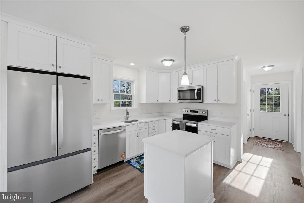 Boyce, Virginia, 22620, United States, 3 Bedrooms Bedrooms, ,3 BathroomsBathrooms,Residential,For Sale,2032757