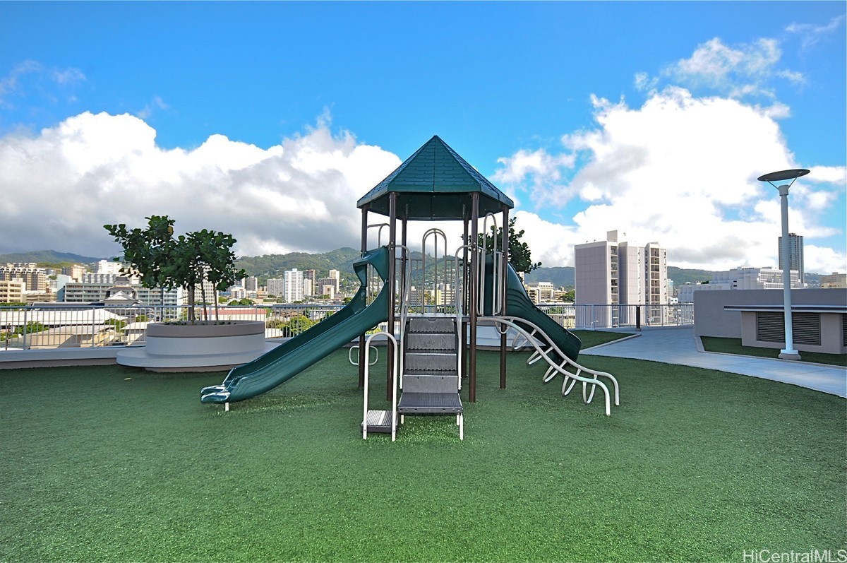 Honolulu, Hawaii, 96814, United States, 1 Bedroom Bedrooms, ,1 BathroomBathrooms,Residential,For Sale,1991987