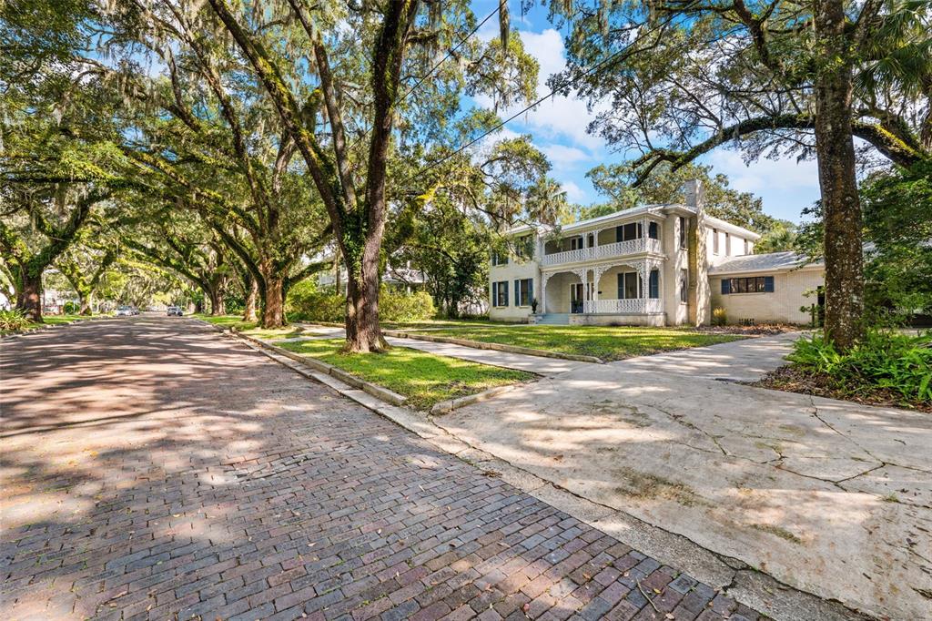 Brooksville, Florida, 34601, United States, 5 Bedrooms Bedrooms, ,3 BathroomsBathrooms,Residential,For Sale,2005628