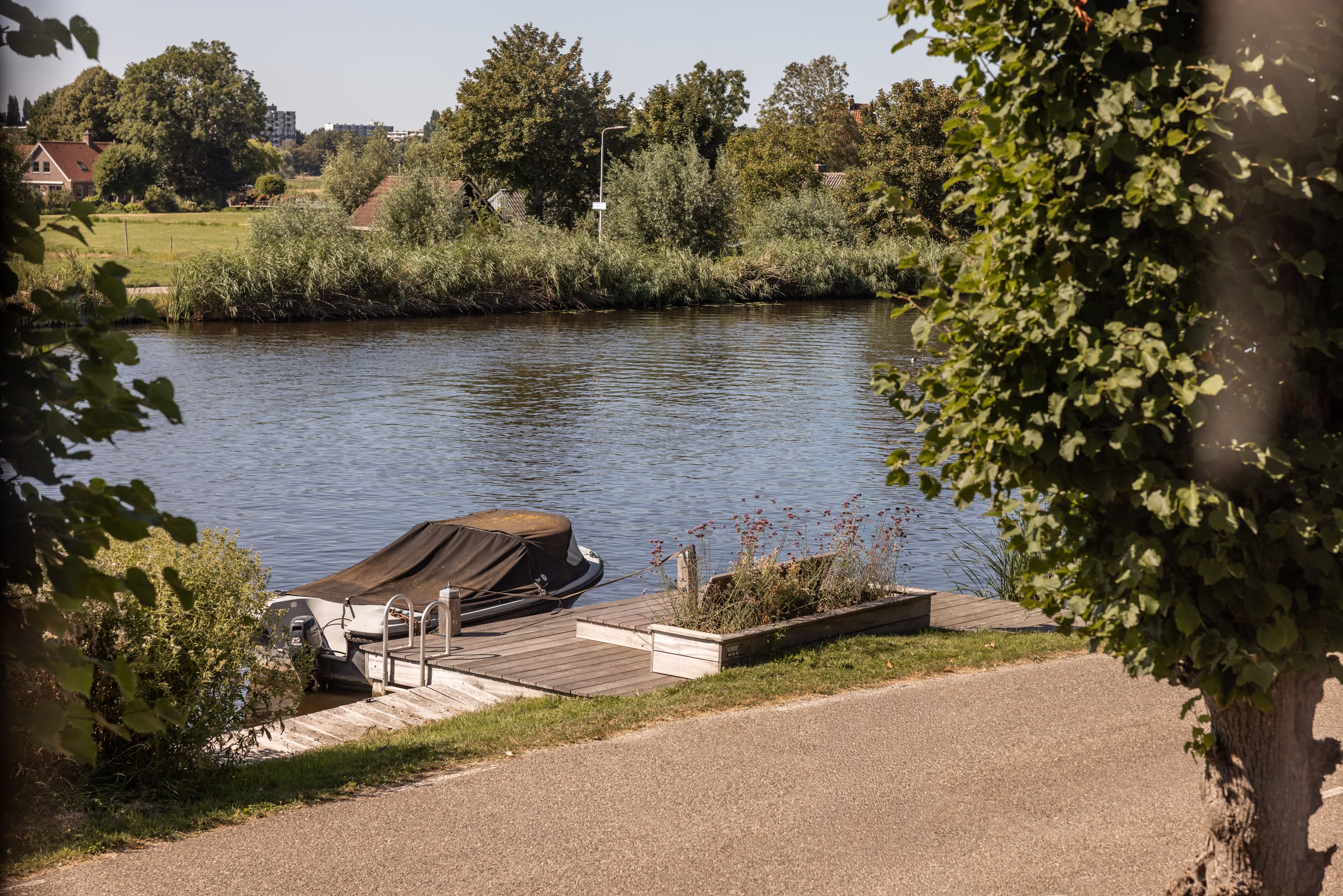  Idyllic living on the Amstel, with a characterful winter house and summer house - 物件實景