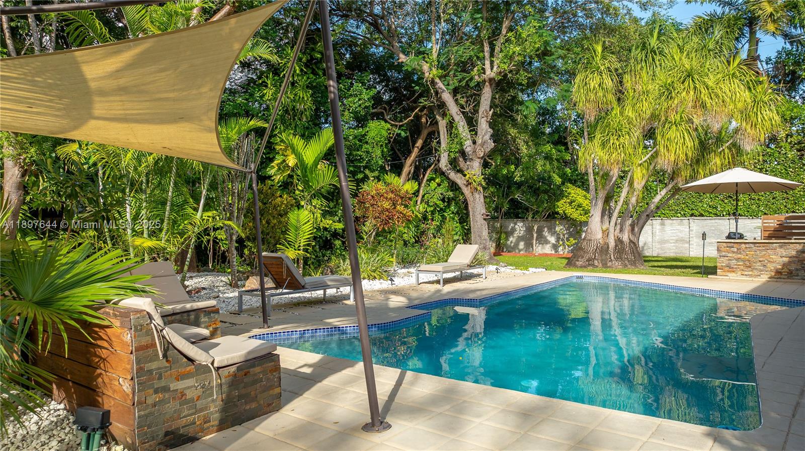 Palmetto Bay, Florida, 33157, United States, 4 Bedrooms Bedrooms, ,4 BathroomsBathrooms,Residential,For Sale,1966916