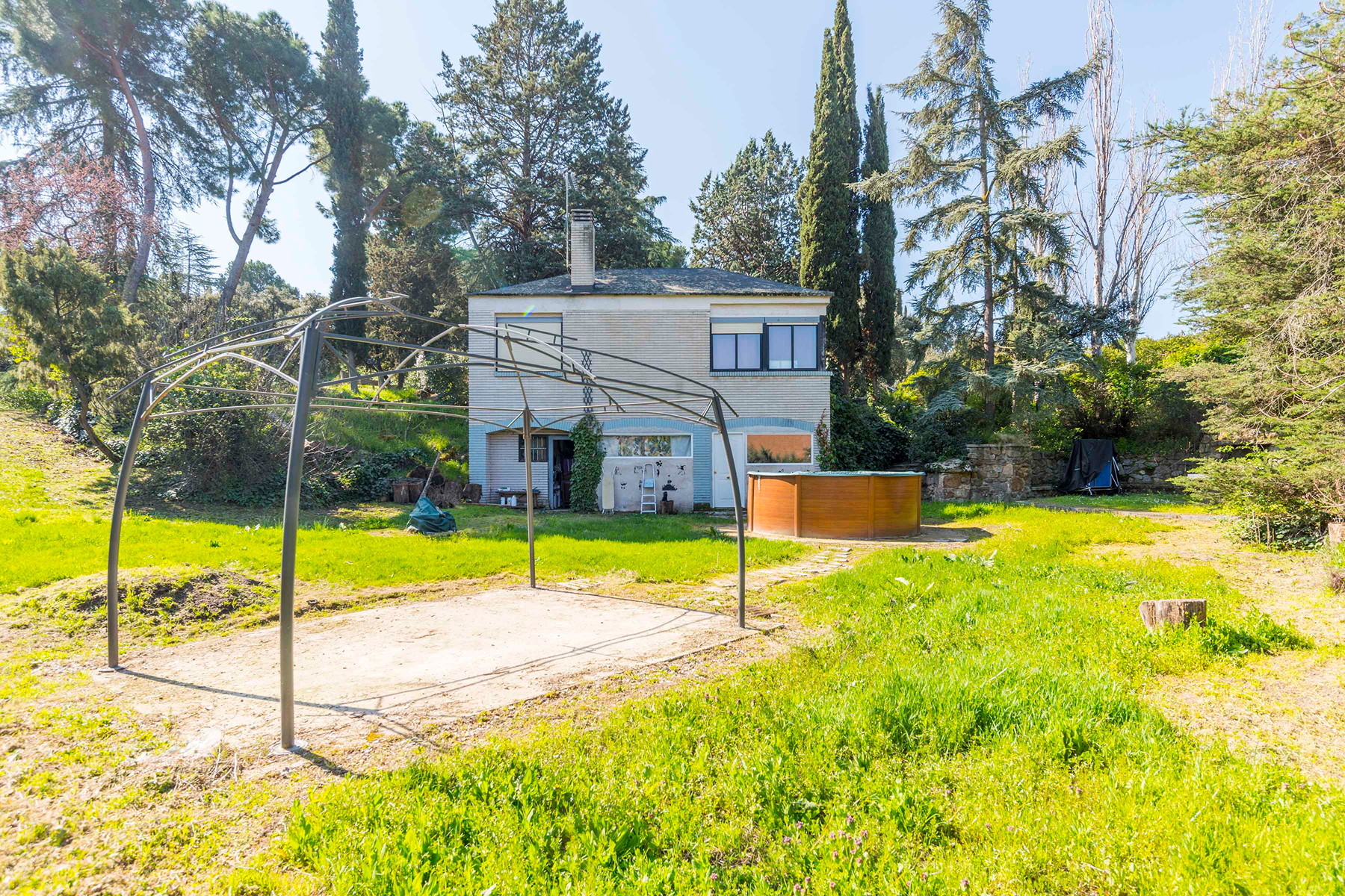  Wonderful hectare plot in La Moraleja - 物件實景