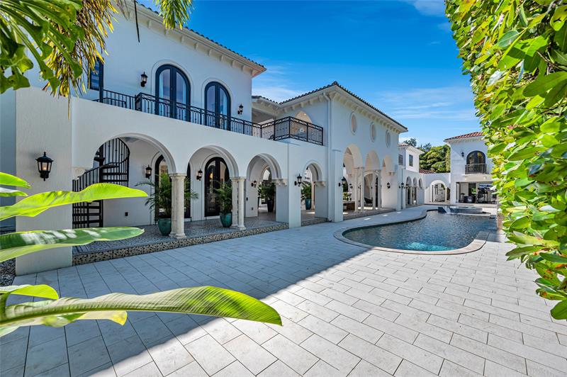 Miami, Florida, 33143, United States, 8 Bedrooms Bedrooms, ,10 BathroomsBathrooms,Residential,For Sale,1989350