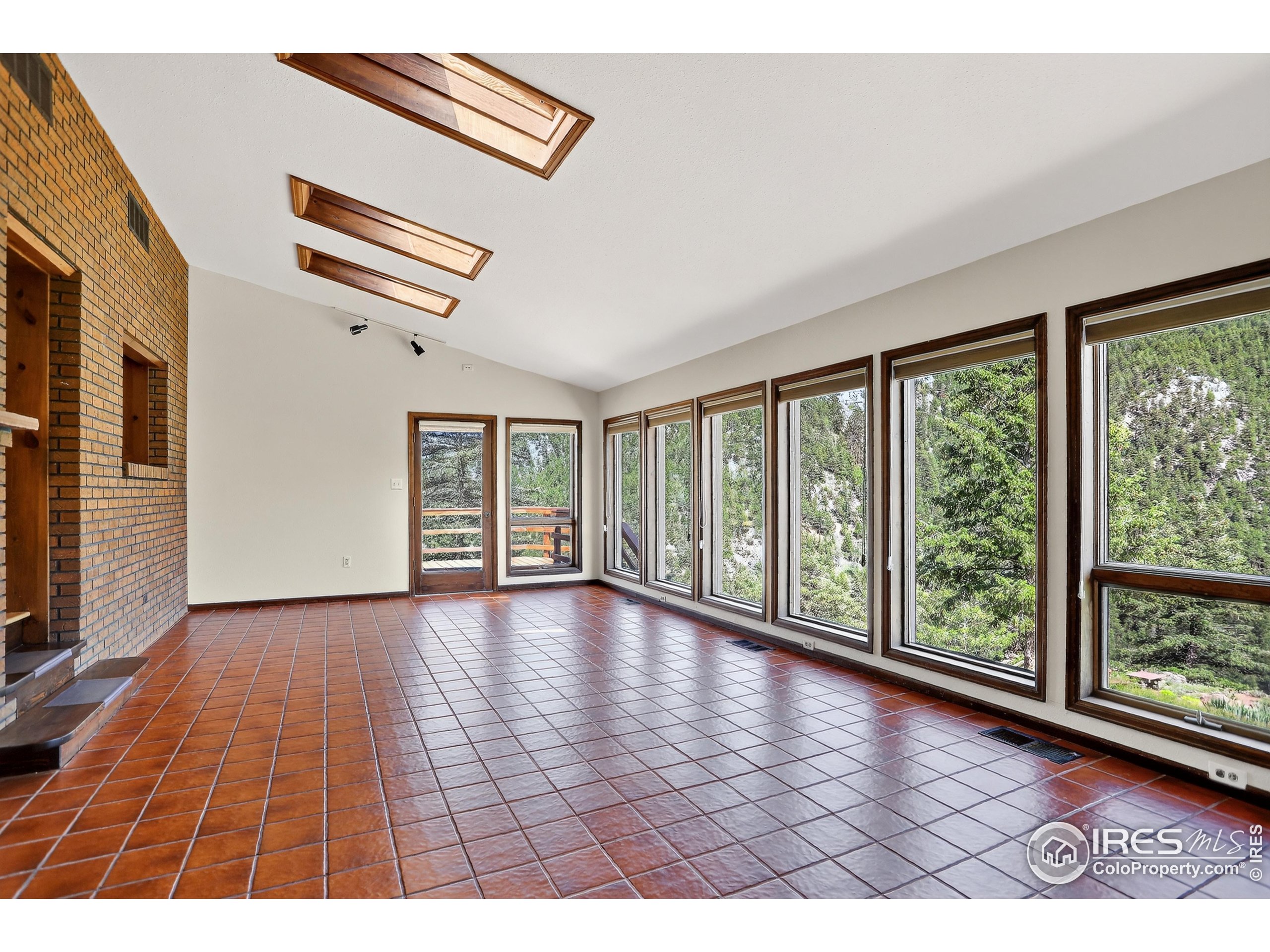 Jamestown, Colorado, 80455, United States, 3 Bedrooms Bedrooms, ,1 BathroomBathrooms,Residential,For Sale,1866377